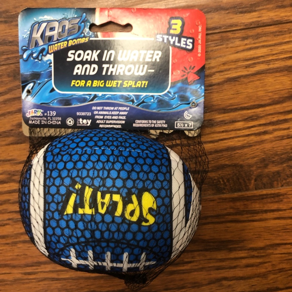 Ja-Ru Kaos FOOTBALL WATER BOMB Sport Ball Soak In Water And Throw